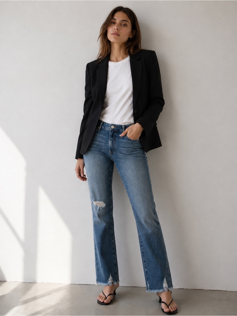 Lola mid rise straight leg jeans size 32 sustainable denim 90’s minimalism
